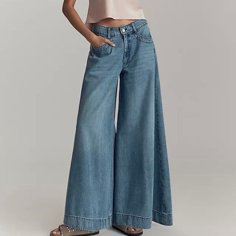ANTHROPOLOGIE Pilcro Mid Rise Super Wide Leg Jeans 26